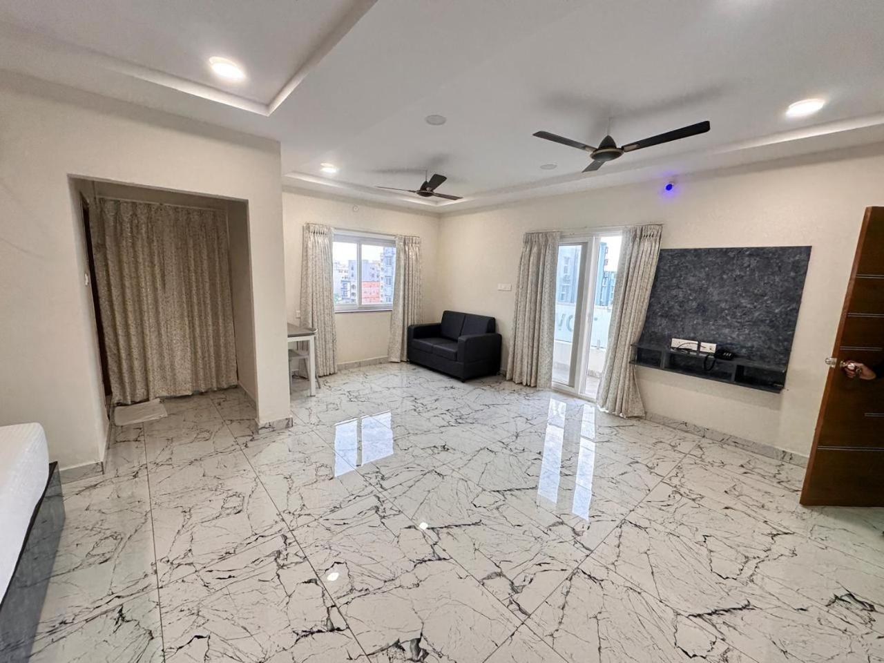 Hotel Aerotel,Hyderabad Shamshabad Buitenkant foto