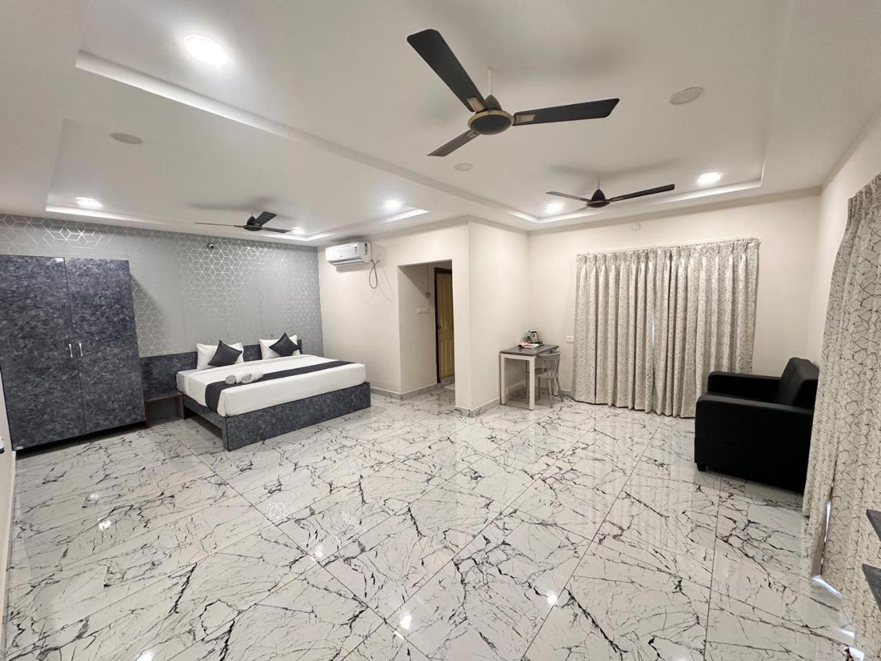 Hotel Aerotel,Hyderabad Shamshabad Buitenkant foto