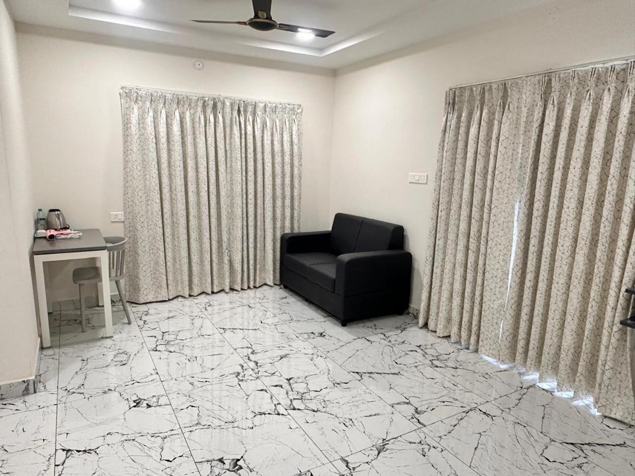 Hotel Aerotel,Hyderabad Shamshabad Buitenkant foto