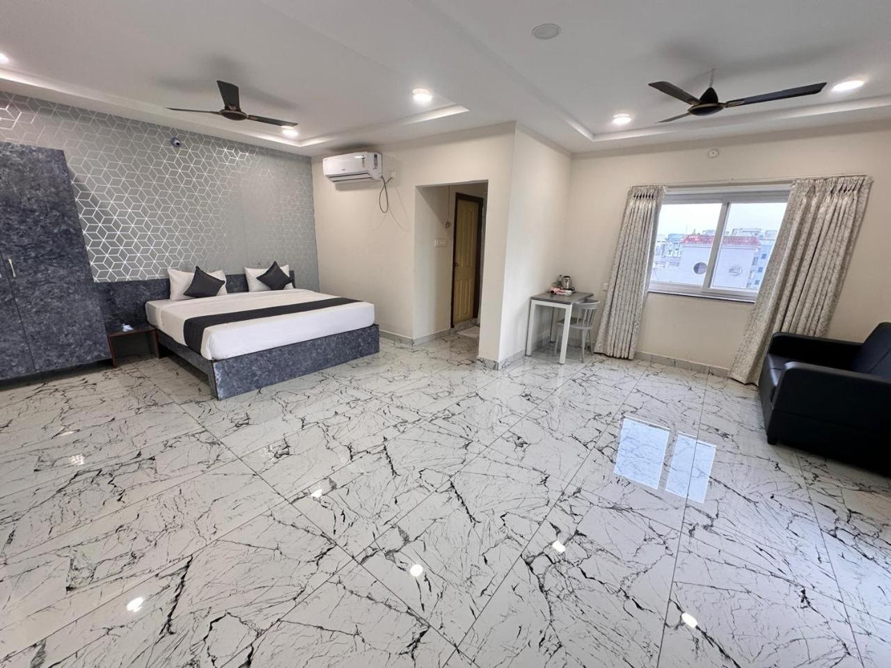 Hotel Aerotel,Hyderabad Shamshabad Buitenkant foto