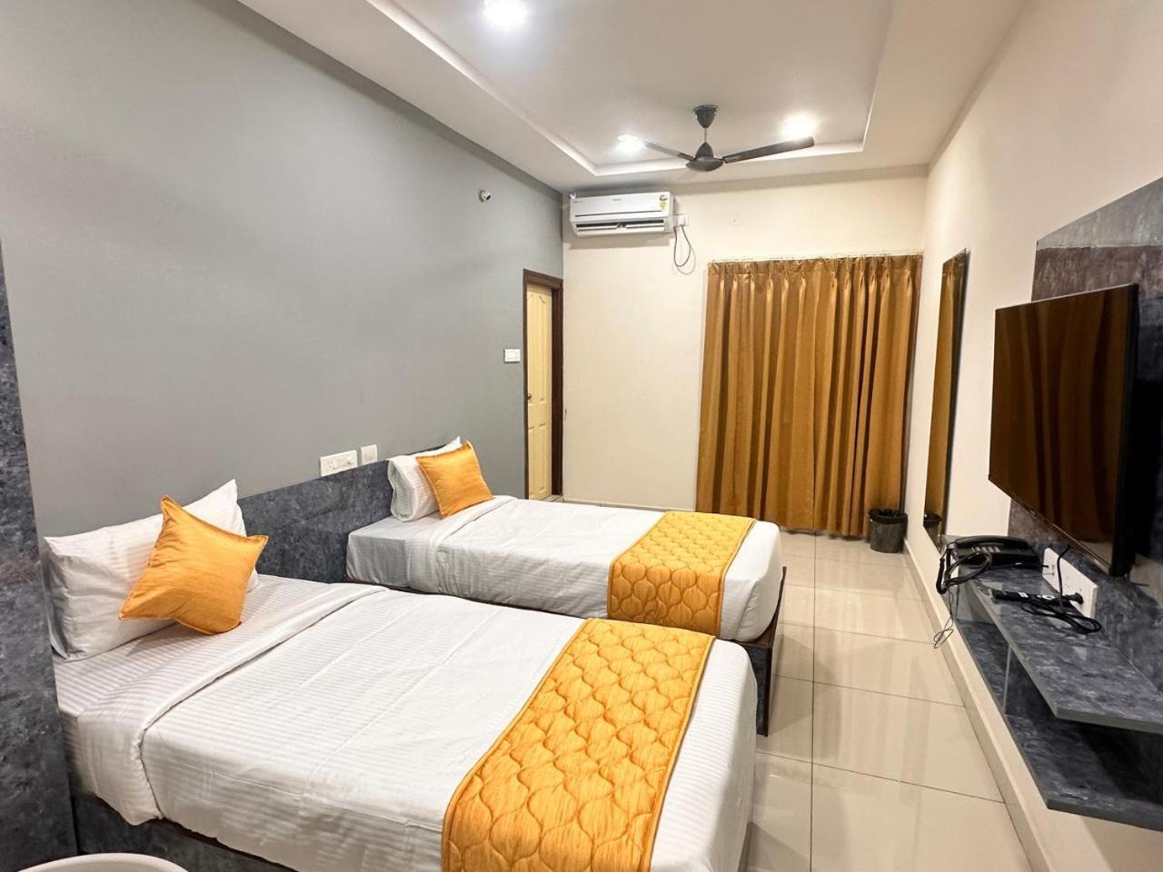 Hotel Aerotel,Hyderabad Shamshabad Buitenkant foto